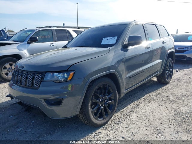 1C4RJFAG6MC827833 Jeep Grand Cherokee Laredo X 4x4