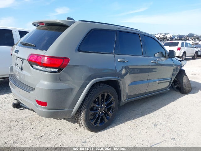 1C4RJFAG6MC827833 Jeep Grand Cherokee Laredo X 4x4