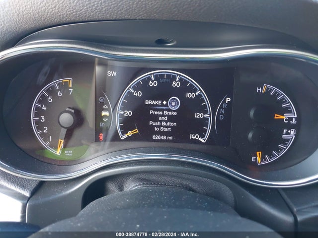 1C4RJFAG6MC827833 Jeep Grand Cherokee Laredo X 4x4