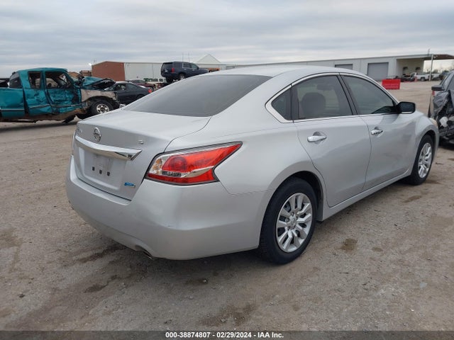 Nissan Altima 2.5 S 2014 1N4AL3AP6EN359099 Image 4