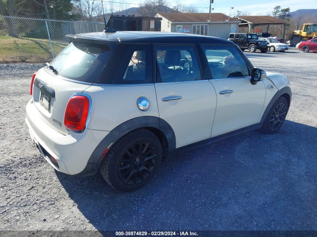 2015 MINI HARDTOP WMWXU3C56FT891721 Photo 3