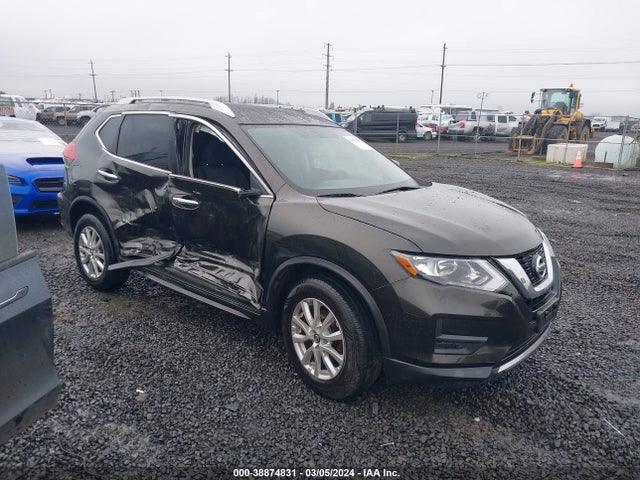 2017 KNMAT2MV9HP568683 main image