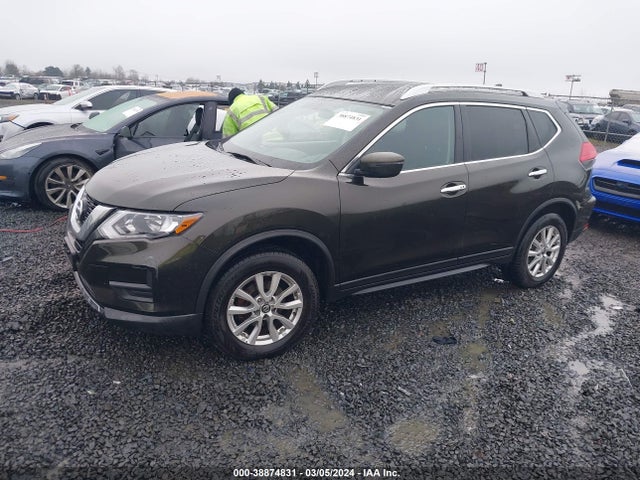 Nissan ROGUE SV 2017 KNMAT2MV9HP568683 Image 2