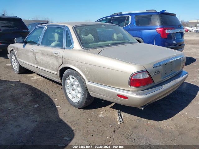 1998 JAGUAR XJ8 SAJHX1244WC826671 Photo 2