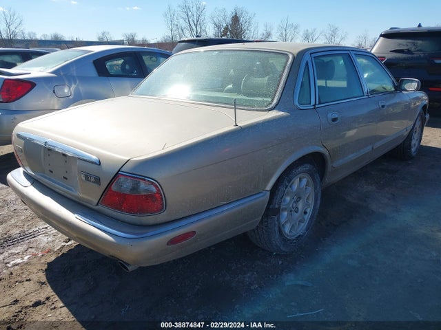1998 JAGUAR XJ8 SAJHX1244WC826671 Photo 3