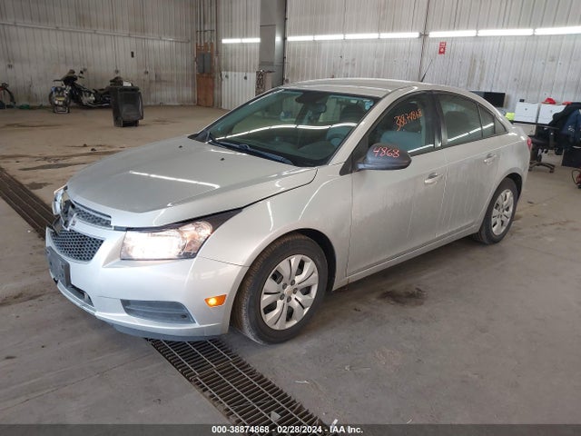 Chevrolet Cruze Ls Auto 2014 1G1PA5SH4E7486900 Image 2