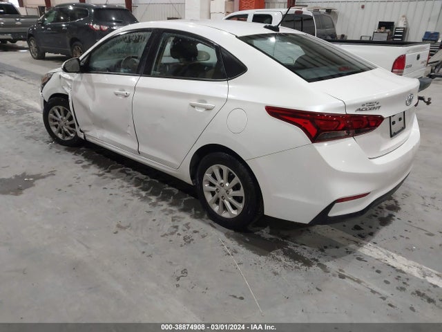 Hyundai Accent Sel 2018 3KPC24A35JE030711 Image 3
