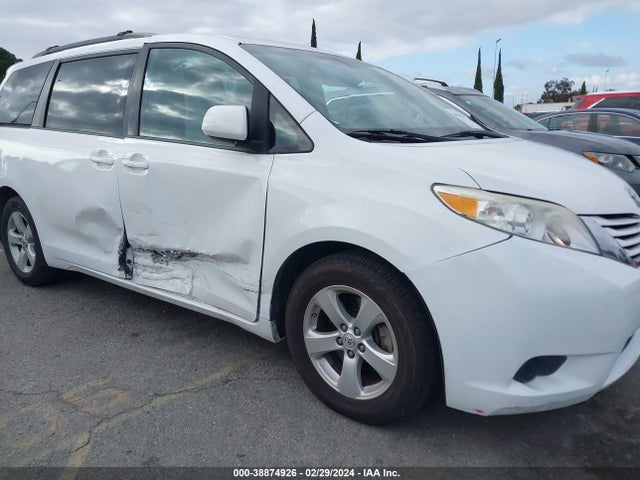 Toyota Sienna Le 8 Passenger 2015 5TDKK3DC2FS617673 Image 6