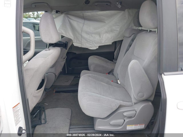 Toyota Sienna Le 8 Passenger 2015 5TDKK3DC2FS617673 Image 8