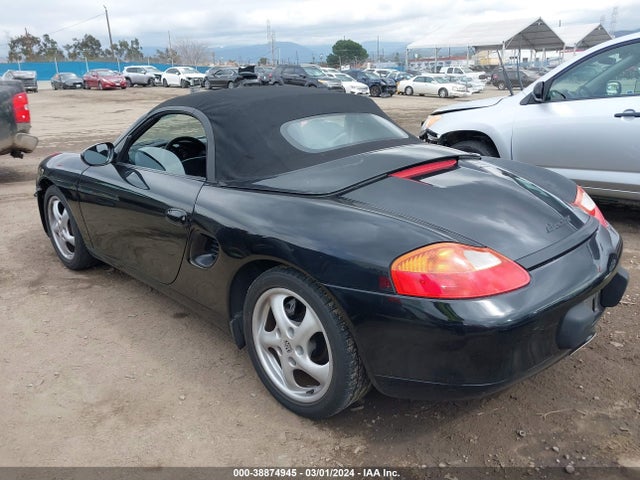 1999 PORSCHE BOXSTER WP0CA2987XU621852 Photo 2