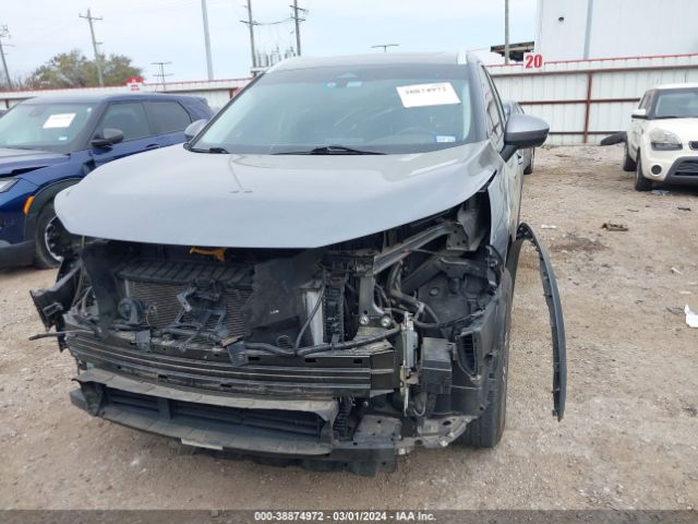 5N1AT3BA3MC701795 Nissan Rogue Sv Fwd