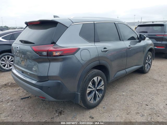 5N1AT3BA3MC701795 Nissan Rogue Sv Fwd