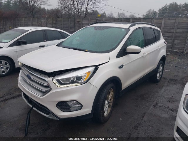 Ford ESCAPE SE 2017 1FMCU9G9XHUD98814 Image 2