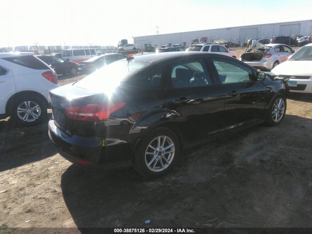 Ford FOCUS SE 2016 1FADP3F29GL251900 Image 4