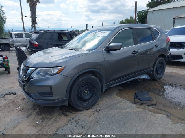 Nissan ROGUE S 2018 KNMAT2MT6JP619478 Image 2