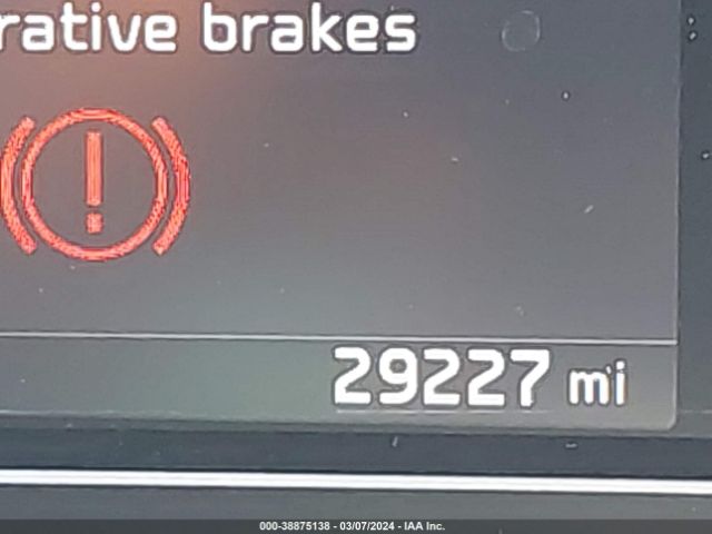 KNDCB3LC0M5477390 KIA NIRO LX