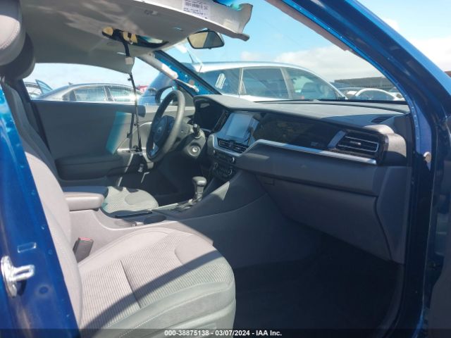 KNDCB3LC0M5477390 KIA NIRO LX