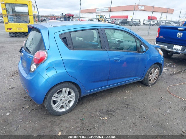Chevrolet Spark 1lt Cvt 2015 KL8CD6S97FC743755 Image 4