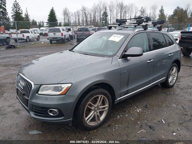 Audi Q5 2.0t Premium 2016 WA1L2AFP6GA093154 Image 2