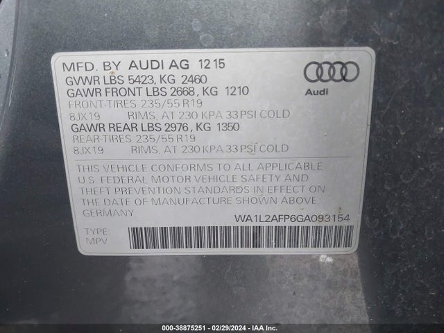 Audi Q5 2.0t Premium 2016 WA1L2AFP6GA093154 Image 9