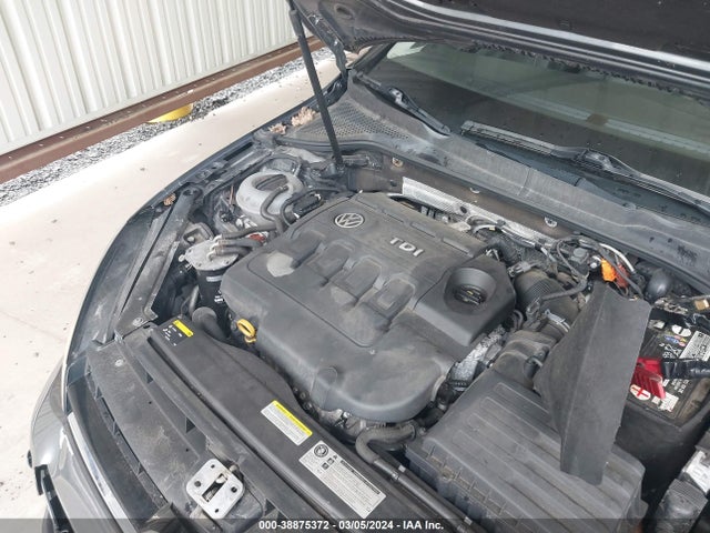 3VW2A7AU2FM022553 Volkswagen Golf Tdi Se 4-door