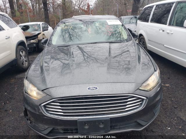 3FA6P0LU1KR124243 Ford Fusion Hybrid Se
