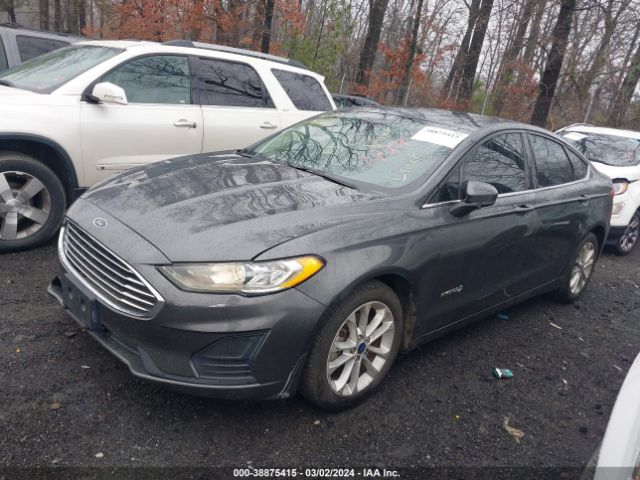 3FA6P0LU1KR124243 Ford Fusion Hybrid Se