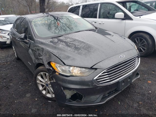 3FA6P0LU1KR124243 Ford Fusion Hybrid Se