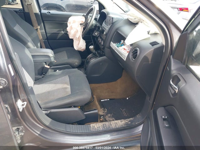 Jeep Compass Sport 2016 1C4NJCBA6GD688647 Image 5