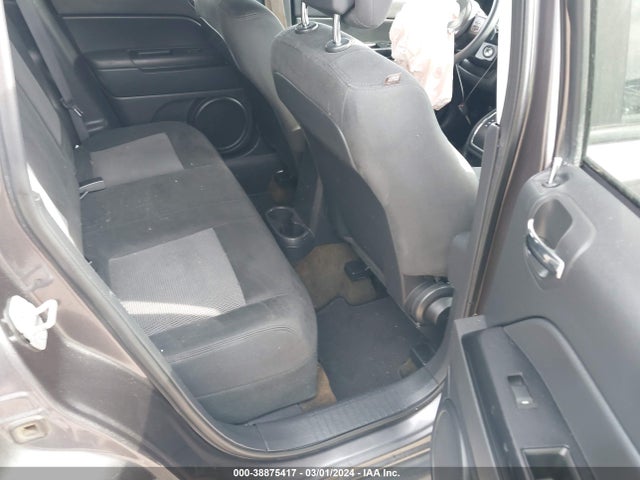 Jeep Compass Sport 2016 1C4NJCBA6GD688647 Image 8