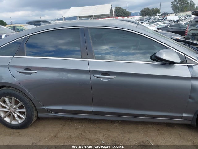 Hyundai SONATA SE 2018 5NPE24AF1JH699282 Image 14