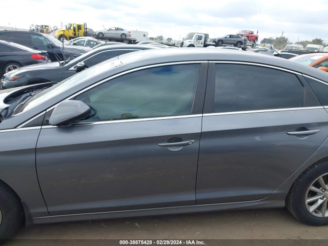 Hyundai SONATA SE 2018 5NPE24AF1JH699282 Image 15