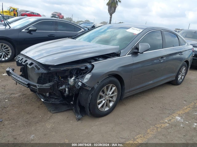 Hyundai SONATA SE 2018 5NPE24AF1JH699282 Image 2
