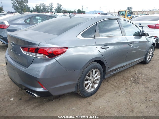Hyundai SONATA SE 2018 5NPE24AF1JH699282 Image 4