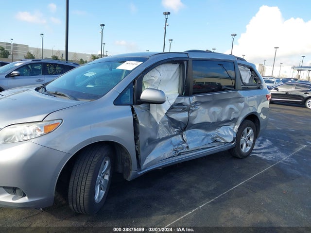 Toyota Sienna Le 8 Passenger 2016 5TDKK3DC9GS729503 Image 6