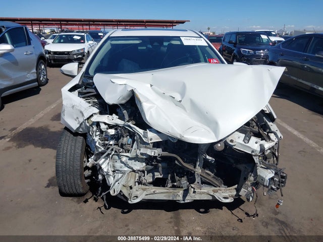 Toyota COROLLA SE 2019 5YFBURHE5KP902993 Image 13