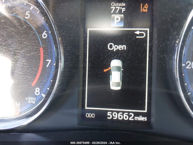 Toyota COROLLA SE 2019 5YFBURHE5KP902993 Image 16