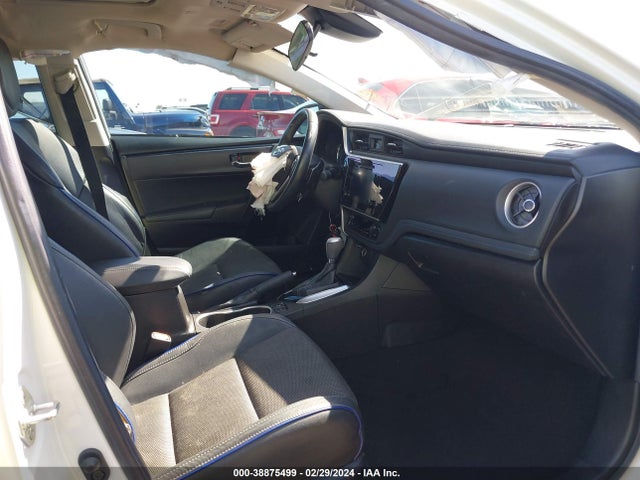 Toyota COROLLA SE 2019 5YFBURHE5KP902993 Image 5