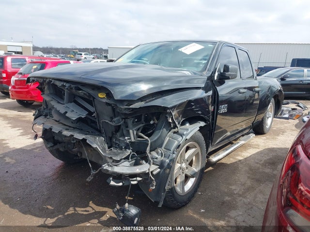 RAM 1500 Express Quad Cab 4x4 6'4 Box 2017 1C6RR7FT7HS666674 Image 2
