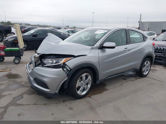 Honda HR-V LX 2019 3CZRU5H33KG716150 Image 2