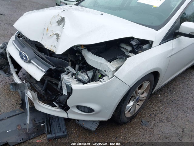 Ford FOCUS SE 2014 1FADP3K23EL133201 Image 12