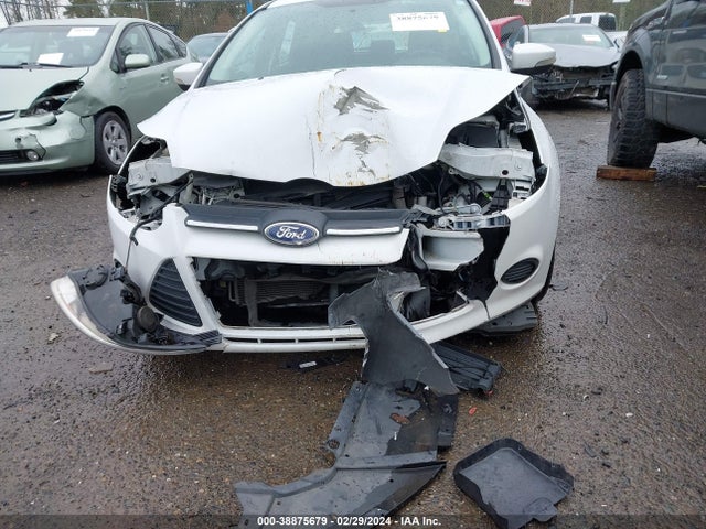 Ford FOCUS SE 2014 1FADP3K23EL133201 Image 6