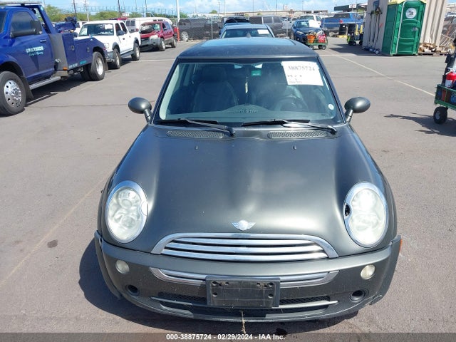 2006 MINI COOPER WMWRC33576TJ78628 Photo 5