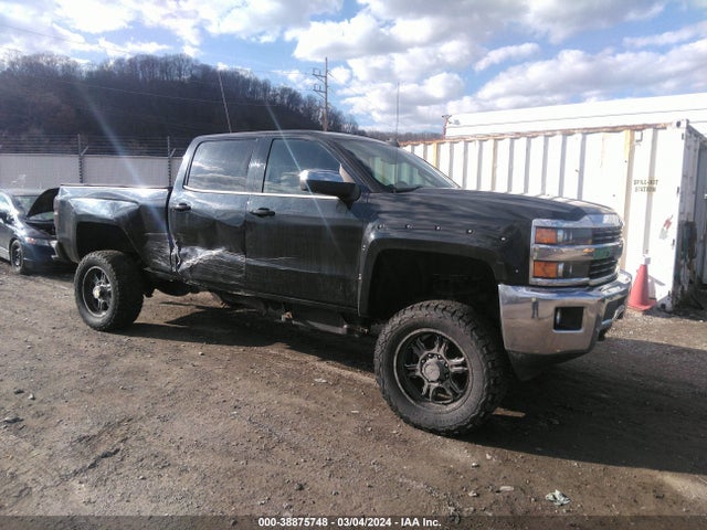 2015 1GC1KWE83FF561508 main image