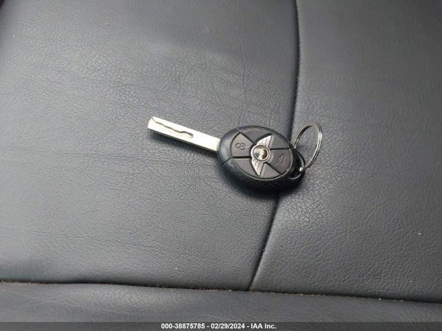 2006 MINI COOPER S WMWRE33546TL23800 Photo 10