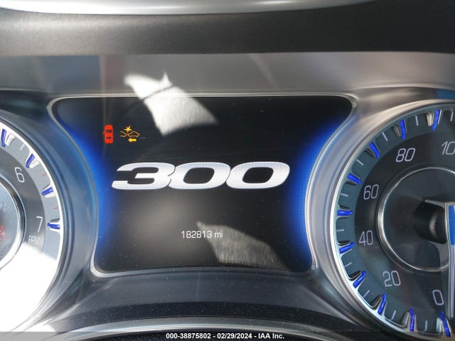 Chrysler 300c Awd 2015 2C3CCAKG2FH781844 Image 7