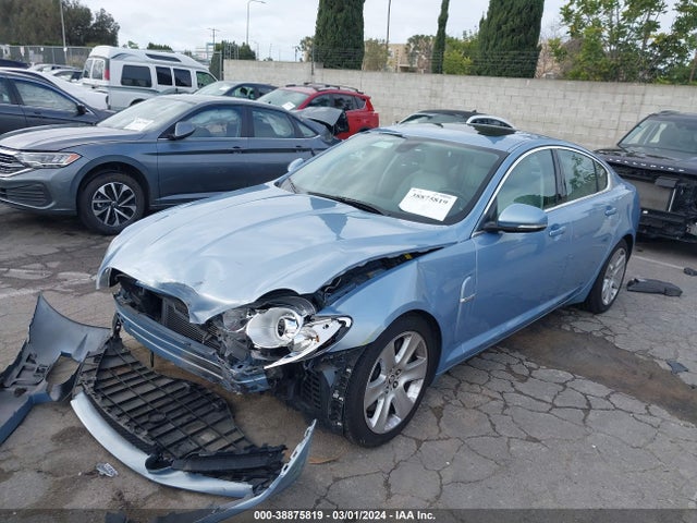 2011 JAGUAR XF SAJWA0FB0BLR94474 Photo 1