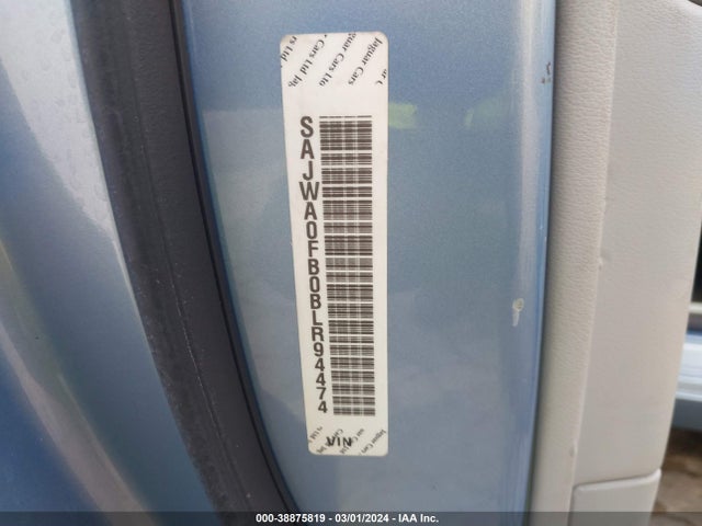 2011 JAGUAR XF SAJWA0FB0BLR94474 Photo 8