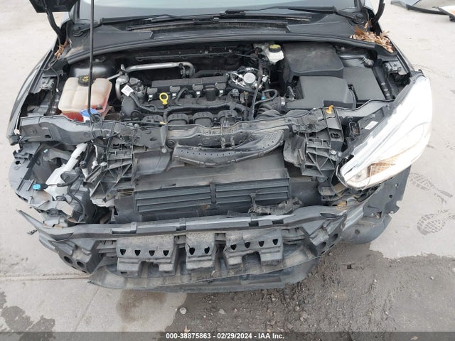 Ford FOCUS SE 2017 1FADP3F21HL209979 Image 10