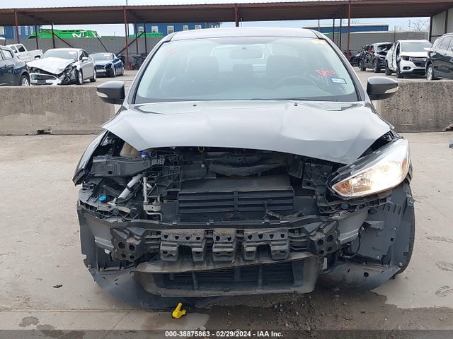 Ford FOCUS SE 2017 1FADP3F21HL209979 Image 13